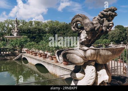 Sculptures à Fontano dell Oceano, dans les jardins de Boboli, Florence Banque D'Images