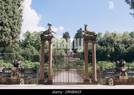 Sculptures à Fontano dell Oceano, dans les jardins de Boboli, Florence Banque D'Images