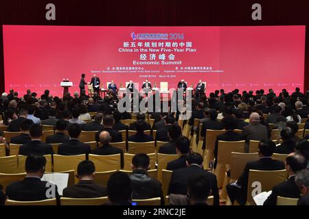 (160319) -- BEIJING, le 19 mars 2016 -- des invités assistent au Sommet économique de la Chine Forum sur le développement 2016 à Beijing, capitale de la Chine, le 19 mars 2016. Les trois jours du Forum de développement de la Chine 2016 ont débuté ici samedi. )(wjq) CHINA-BEIJING-DEVELOPMENT FORUM 2016 (CN) LixXin PUBLICATIONxNOTxINxCHN Beijing Mars 19 2016 des invités assistent au Sommet économique du Forum de développement de la Chine 2016 à Beijing capitale de la Chine Mars 19 2016 le Forum de développement de la Chine de trois jours 2016 a débuté ici Samedi wjq China Beijing Development Forum 2016 CN LixXin PUBLICATIONxNOTxINxCHN Banque D'Images