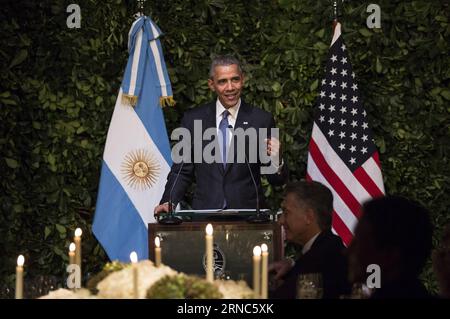 (160324) -- BUENOS AIRES, le 24 mars 2016 -- le président américain Barack Obama prononce un discours lors du dîner en son honneur, au Centre culturel Kirchner, à Buenos Aires, capitale de l'Argentine, le 23 mars 2016.) (fnc) (ah) ARGENTINE-BUENOS AIRES-États-Unis VISITE DU PRÉSIDENT MARTINxZABALA PUBLICATIONxNOTxINxCHN Buenos Aires Mars 24 2016 le Président Barack Obama prononce un discours lors du dîner en SON HONNEUR AU Kirchner Cultural Center à Buenos Aires City Capital of Argentina LE 23 2016 mars FNC AH Argentina Buenos Aires visite du Président MartinXZabala PUBLICATIONxNOTxINxCHN Banque D'Images