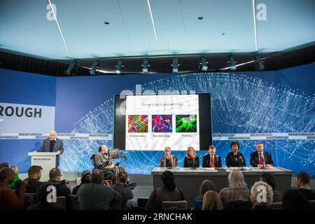 Stephen Hawking präsentiert neues Projekt Breakthrough Starshot (160412) -- NEW YORK, April 12, 2016 -- Russian billionaire Yuri Milner (1st, L) speaks at the StarShot project press conference at One World Observatory in New York, the United States, April 12, 2016. Attendees are (R to L): former director of NASA s Ames Research Center Pete Worden, NASA astronaut Mae Jemison, theoretical physicist Avi Loeb, author and producer Ann Druyan, theoretical physicist and mathematician Freeman Dyson, astrophysicist Stephen Hawking and Russian billionaire Yuri Milner. British astrophysicist Stephen Hawk Stock Photo