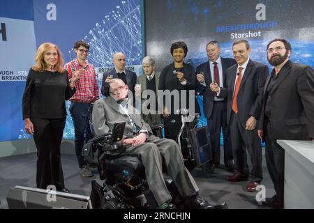 Stephen Hawking präsentiert neues Projekt Breakthrough Starshot (160412) -- NEW YORK, April 12, 2016 -- Attendees pose with the StarChip at the StarShot project press conference at One World Observatory in New York, the United States, April 12, 2016. British astrophysicist Stephen Hawking announced here Tuesday he is teaming up with Russian billionaire Yuri Milner and a group of scientists for a new Starshot space exploration program, which will build tiny spacecraft called nanocraft capable of reaching the Alpha Centauri star system in approximately 20 years after launch. ) U.S.-NEW YORK- STE Stock Photo