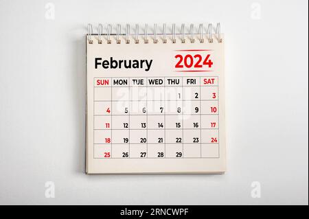 Février 2024. Résolution, stratégie, solution, objectif, affaires et vacances. Date - mois février 2024. Page du calendrier mensuel annuel - février 202 Banque D'Images