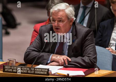 Sitzung des un-Sicherheitsrats zum Friedensprozess in syrien (160504) -- NEW YORK, le 4 mai 2016 -- Stephen O Brien, Secrétaire général adjoint aux affaires humanitaires et Coordonnateur des secours d'urgence, s'adresse à la réunion du Conseil de sécurité des Nations Unies sur la Syrie, au siège des Nations Unies à New York, le 4 mai 2016. Mercredi, les Nations Unies ont exhorté les parties syriennes à respecter la cessation des hostilités à Alep, une grande ville du nord de la Syrie qui a connu une escalade des combats violents.) ONU-NEW YORK-CONSEIL DE SECURITE-SYRIE LixMuzi PUBLICATIONxNOTxINxCHN Réunion du Conseil de sécurité des Nations Unies t Banque D'Images