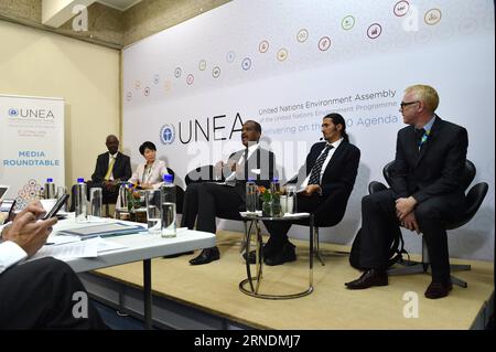 (160524) -- NAIROBI, le 24 mai 2016 -- des représentants assistent à une table ronde des médias dans le cadre de la deuxième édition de l'Assemblée des Nations Unies pour l'environnement qui se tient à Nairobi, Kenya, le 24 mai 2016. Les institutions multilatérales, les gouvernements nationaux et la société civile doivent réorganiser les interventions politiques et législatives visant à éliminer les crimes contre les espèces sauvages en Afrique, a déclaré mardi le Directeur exécutif adjoint du Programme des Nations Unies pour l'environnement (PNUE), Ibrahim Thiaw. ) KENYA-NAIROBI-ONU ENVIRONMENT ASSEMBLY-ANTI-WILDLIFE CRIMES SunxRuibo PUBLICATIONxNOTxINxCHN 160524 Nairobi Mai 24 2016 des représentants assistent a M Banque D'Images