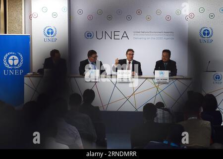 (160524)-- NAIROBI, le 24 mai 2016 -- le Directeur exécutif du PNUE, Achim Steiner (2e R), prend la parole lors d'une conférence de presse sur la deuxième édition de l'Assemblée des Nations Unies pour l'environnement à Nairobi, Kenya, le 24 mai 2016. Le Programme des Nations Unies pour l ' environnement (PNUE) a déclaré qu ' il était nécessaire que les gouvernements remanient les interventions politiques visant à réduire la pollution atmosphérique. KENYA-NAIROBI-ONU ENVIRONMENT ASSEMBLY-AIR POLLUTION CONTROL SunxRuibo PUBLICATIONxNOTxINxCHN 160524 Nairobi Mai 24 2016 le Directeur exécutif du PNUE Achim Steiner 2e r parle lors d'une conférence de presse de l'ongoi Banque D'Images