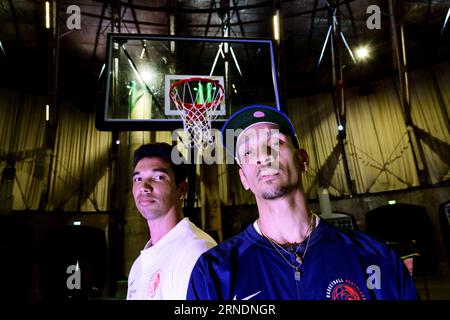 AMSTERDAM - Arvin Slagter, Worthy de en Jong et lors de la réunion de presse des FIBA 3x3 World Tour Masters. ANP OLAF KRAAK crédit : ANP/Alamy Live News Banque D'Images