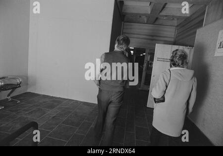 Actuel 06 - 2 - 1974 : la culture pour Allit a coûté NOK 27 millions, l'Ibsenhuset à Skien. Un bâtiment pour le concept élargi de culture. Avec de l'espace pour toutes sortes d'activités. Une maison pour enfants, adolescents et adultes. Un endroit où être - qui attire. Photo : Aage Storløkken / Aktuell / NTB ***PHOTO NON TRAITÉE*** ce texte a été traduit automatiquement! Banque D'Images