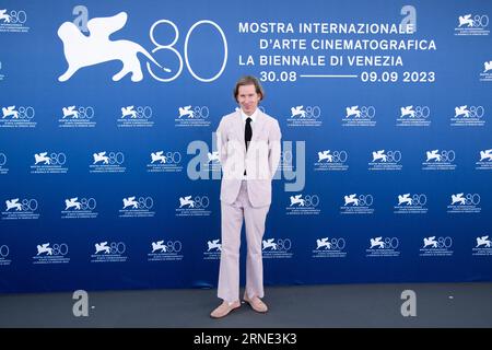 Venise, Italie. 01 septembre 2023. WES Anderson a assisté à la merveilleuse histoire de Henry Sugar Photocall dans le cadre du 80e Festival du film de Venise (Mostra) à Venise, Italie, le 01 septembre 2023. Photo Aurore Marechal/ABACAPRESS.COM crédit : Abaca Press/Alamy Live News Banque D'Images