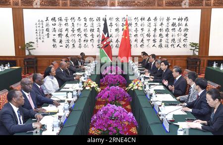 (160608) -- BEIJING, June 8, 2016 -- Chinese Foreign Minister Wang Yi (4th R) holds talks with Kenya s cabinet secretary for foreign affairs and international trade Amina Mohamed (4th L) in Beijing, capital of China, June 8, 2016. ) (zkr) CHINA-BEIJING-WANG YI-KENYAN FM-TALKS(CN) ZhangxLing PUBLICATIONxNOTxINxCHN   160608 Beijing June 8 2016 Chinese Foreign Ministers Wang Yi 4th r holds Talks With Kenya S Cabinet Secretary for Foreign Affairs and International Trade Amina Mohamed 4th l in Beijing Capital of China June 8 2016 CCR China Beijing Wang Yi Kenyan FM Talks CN ZhangxLing PUBLICATIONxN Banque D'Images