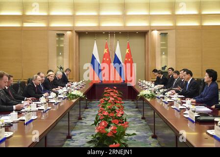 (160625) -- PÉKIN, le 25 juin 2016 -- le premier ministre chinois Li Keqiang rencontre le président russe Vladimir Poutine à Pékin, capitale de la Chine, le 25 juin 2016. (zkr) CHINA-BEIJING-LI KEQIANG-RUSSIA-VLADIMIR POUTINE-MEETING(CN) LixXueren PUBLICATIONxNOTxINxCHN 160625 Beijing juin 25 2016 le Premier ministre chinois a gauche Keqiang rencontre le président russe Vladimir Poutine à Beijing capitale de la Chine juin 25 2016 CCR Chine Pékin gauche Keqiang Russie Vladimir Poutine Réunion CN LixXueren PUBLICATIONxNOTxNOTxINxINxCHN Banque D'Images