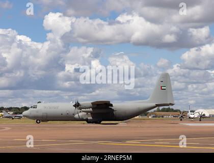 Un Boeing C-17a Globemaster III des Émirats arabes Unis se prépare à quitter le Royal International Air Tattoo de 2023 Banque D'Images