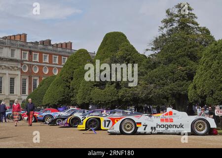 Hampton court, Surrey, Royaume-Uni. 1 septembre 2023. Scènes du premier jour du Concourse of Elegance au Hampton court Palace. OPS : les voitures de sport Endurance 'le Mans' ornent l'allée menant au Palace crédit : Motofoto/Alamy Live News Banque D'Images