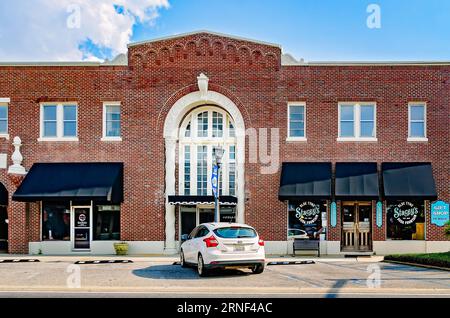 La fontaine de soda Olde Tyme de Stacey est photographiée dans l’ancien bâtiment de l’hôtel Foley, le 19 août 2023, à Foley, en Alabama. Banque D'Images