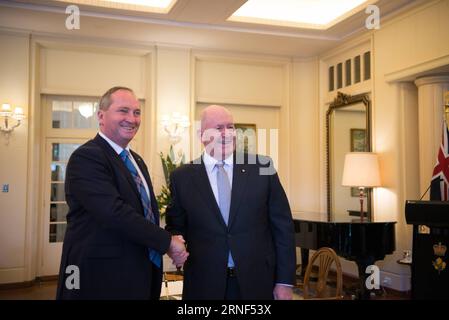 (160719) -- CANBERRA, le 19 juillet 2016 -- Barnaby Joyce (à gauche) est assermentée à titre de vice-premier ministre australien lors d'une cérémonie organisée par le gouverneur général Peter Cosgrove à la Government House à Canberra, en Australie, le 19 juillet 2016.) (zcc) AUSTRALIE-CANBERRA-NOUVEAU CABINET-ASSERMENTÉ À XuxHaijing PUBLICATIONxNOTxINxCHN Banque D'Images