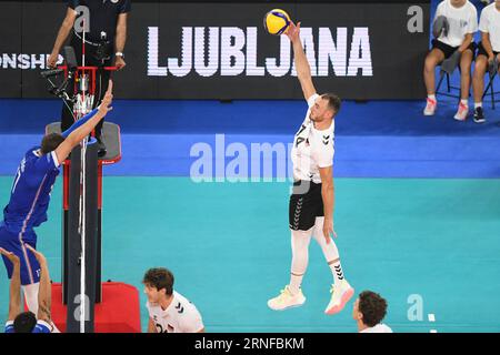 Moritz Karlitzek (Allemagne) contre la France. Championnat du monde de volleyball 2022. Ronde de 16 Banque D'Images