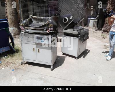 Irak: Feuer in Krankenhaus in Bagdad tötet elf Babys (160810) -- BAGHDAD, Aug. 10, 2016 -- Burned incubators for newborn babies are seen at Yarmouk Hospital in Baghdad, capital of Iraq, Aug. 10, 2016. At least 20 newborn babies were killed on Wednesday in a fire at a hospital in the Iraqi capital of Baghdad, a police source told Xinhua. ) IRAQ-BAGHDAD-HOSPITAL-FIRE Khalilxdawood PUBLICATIONxNOTxINxCHN   Iraq Fire in Hospital in Baghdad kills Eleven Babies 160810 Baghdad Aug 10 2016 burned incubators for Newborn Babies are Lakes AT Yarmouk Hospital in Baghdad Capital of Iraq Aug 10 2016 AT leas Stock Photo