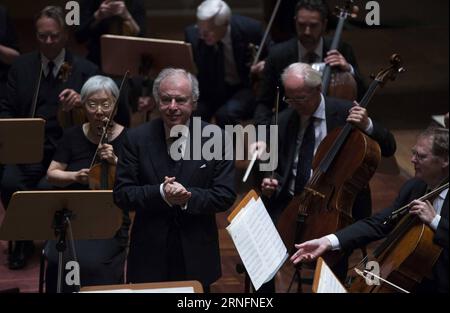 FRANKFURT, Aug. 17, 2016 -- Hungarian-born British classical pianist and conductor Andras Schiff (front) takes curtain call after the performance during Rheingau Music Festival in Wiesbaden, capital of Hessen State, Germany, Aug. 17, 2016. The 29th Rheingau Music Festival is held from June 18 to Aug. 27. ) (zjy) GERMANY-WIESBADEN-RHEINGAU MUSIC FESTIVAL LuoxHuanhuan PUBLICATIONxNOTxINxCHN   Frankfurt Aug 17 2016 Hungarian Born British CLASSICAL Pianist and Conductor Andras Ship Front Takes Curtain Call After The Performance during Rheingau Music Festival in Wiesbaden Capital of Hesse State Ger Stock Photo