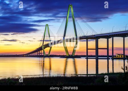 Arthur Ravenel Jr Bridge,Sunset Charleston, Caroline du Sud, États-Unis d'Amérique Banque D'Images