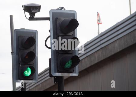 Londres, Royaume-Uni. 1 septembre 2023. Une vue générale d'une caméra ULEZ (Ultra Low Emission zone) à Staples Corner à Londres car il a été rapporté que plusieurs caméras ULEZ ont été vandalisées depuis le début de l'expansion le 29 août. Crédit : Justin ng/Alamy Banque D'Images