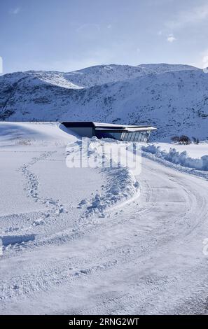 Phare d'Alnes en hiver, Godøy, Ålesund, Norvège Banque D'Images