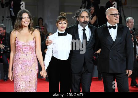 Venise, Italie. 30 août 2023. 80e Festival du film de Venise 2023, tapis rouge 'Finamente l'Alba' photo : Sofia Panizzi, Michele Bravi, Saverio Costanzo, Rebecca Antonaci crédit : Agence photo indépendante/Alamy Live News Banque D'Images