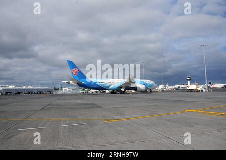 (161105) -- AUCKLAND, Nov. 5, 2016 -- The file photo taken on Dec. 10, 2015 shows a China Southern Airlines passenger aircraft at Auckland Airport, New Zealand. A China Southern Airlines passenger aircraft made an emergency landing at Auckland Airport shortly after taking off on Nov. 5, 2016. An airport spokesman said in the report that the flight had to turn back because of engine problems and landed safely at 11.35 a.m.. ) (yy) NEW ZEALAND-AUCKLAND-CHINA SOUTHERN AIRLINES-EMERGENCY LANDING tianxye PUBLICATIONxNOTxINxCHN   Auckland Nov 5 2016 The File Photo Taken ON DEC 10 2015 Shows a China Stock Photo