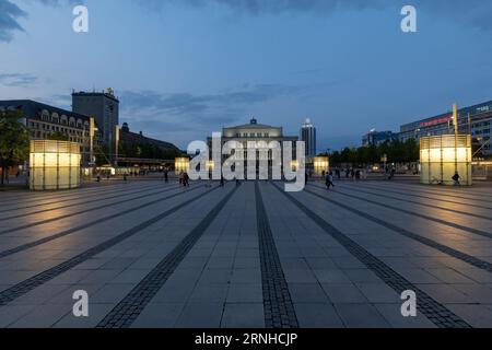 Vue de Augustusplatz à Leipzig à l'opéra Banque D'Images