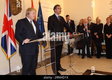 (161110) -- BELGRADE, 10 novembre 2016 -- Boris Johnson (G, front), secrétaire d'État britannique aux Affaires étrangères et au commonwealth en visite, tient une conférence de presse conjointe avec le Premier ministre serbe Aleksandar Vucic (D, front) à la Villa Bokeljka à Belgrade, Serbie, le 10 novembre 2016. Johnson est arrivé en Serbie jeudi pour une visite de deux jours au cours de sa tournée régionale. SERBIE-BELGRADE-BRITISH FM-VISIT NemanjaxCabric PUBLICATIONxNOTxINxCHN Belgrade nov 10 2016 Boris Johnson le Front visite le Secrétaire d'Etat britannique aux Affaires étrangères et au Commonwealth tient une conférence de presse conjointe avec le serbe Banque D'Images