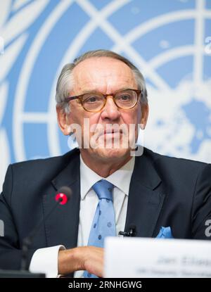 (161118) -- GENÈVE, le 18 novembre 2016 -- Jan Eliasson, secrétaire général adjoint des Nations Unies, prononce une conférence de presse à Genève, en Suisse, le 18 novembre 2016. Eliasson a averti vendredi que la situation dans les districts de l est de la ville d Alep, au nord de la Syrie, est très préoccupante, car les combats en cours entre factions belligérantes continuent d entraver les efforts visant à soulager les civils piégés. SUISSE-GENÈVE-un-ELIASSON-SYRIA-ALEP- CRITICAL XuxJinquan PUBLICATIONxNOTxINxCHN Genève nov 18 2016 le Secrétaire général adjoint des Nations Unies Jan Eliasson prononce une conférence de presse à Genève Suisse LE 18 2016 nov. La guerre d'Eliasson Banque D'Images