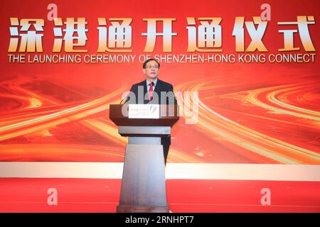 (161205) -- SHENZHEN, 5 déc. 2016 () -- Liu Shiyu, président de la Commission chinoise de réglementation des valeurs mobilières, prononce une allocution lors de la cérémonie de lancement du Shenzhen-Hong Kong stock Connect à Shenzhen, dans la province du Guangdong du sud de la Chine, le 5 décembre 2016. Le Shenzhen-Hong Kong stock Connect, le deuxième lien entre les bourses du continent chinois et Hong Kong, a fait ses débuts lundi. () (wx) CHINA-SHENZHEN-HONG KONG-STOCK CONNECT-LAUNCHING (CN) Xinhua PUBLICATIONxNOTxINxCHN Shenzhen DEC 5 2016 Liu Shiyu Président de la China Securities Regulatory Commission prononce une cérémonie de lancement du Shenzhen H. Banque D'Images