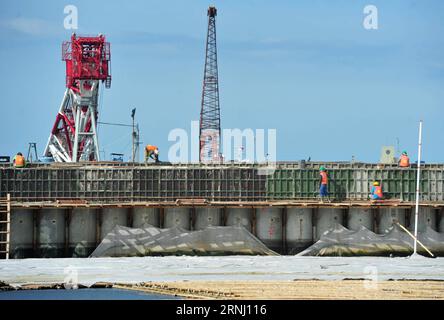 (161223) -- JAKARTA, Dec. 23, 2016 -- Workers build a wall which will be used as a barrier to prevent sea water from flowing onto land and flooding at Muara Baru in Jakarta, Indonesia, Dec. 23, 2016. ) (sxk) INDONESIA-JAKARTA-SEA WATER-BARRIER-CONSTRUCTION Zulkarnain PUBLICATIONxNOTxINxCHN   Jakarta DEC 23 2016 Workers BUILD a Wall Which will Be Used As a Barrier to Prevent Sea Water from Flowing onto Country and flooding AT Muara Baru in Jakarta Indonesia DEC 23 2016 sxk Indonesia Jakarta Sea Water Barrier Construction Zulkarnain PUBLICATIONxNOTxINxCHN Stock Photo