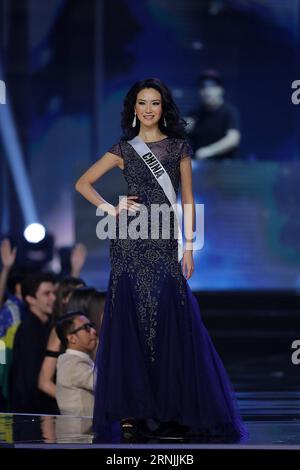 Li Zhenying, de Chine, marche sur scène à Pasay City, aux Philippines, le 30 janvier 2017. 86 reines de beauté de divers pays et régions ont rivalisé pour le 65e concours Miss Univers et Iris Mittenaere de France a été couronnée Miss Univers 2016. ) (zw) PHILIPPINES-PASAY CITY-MISS UNIVERS RouellexUmali PUBLICATIONxNOTxINxCHN Left of China marche SUR scène à Pasay City les Philippines janvier 30 2017 86 des reines de beauté de divers pays et régions rivalisent pour le 65e concours Miss Univers et Iris Mittenaere de France qui a couronné le Miss Univers 2016 ZW Philippines Pasay City Mlle Univers Banque D'Images