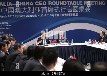 (170324) -- SYDNEY, le 24 mars 2017 -- le premier ministre chinois Li Keqiang (3e R) et le premier ministre australien Malcolm Turnbull (2e R) participent à la sixième table ronde Australie-Chine des PDG à Sydney, Australie, le 24 mars 2017. (Lb) AUSTRALIA-SYDNEY-LI KEQIANG-CEO ROUNDTABLE MEETING PangxXinglei PUBLICATIONxNOTxINxCHN Sydney Mars 24 2017 le Premier ministre chinois quitte Keqiang 3rd et les premiers ministres australiens Malcolm Turnbull 2nd r participent à la sixième réunion de table ronde des PDG d'Australie Chine à Sydney Australie Mars 24 2017 LB Australia Sydney Left Keqiang PangxXinglei PUBLICATIONxXinglei Banque D'Images