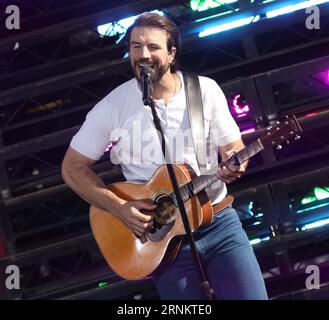 1 septembre 2023, New York, New York, États-Unis : la chanteuse country SAM HUNT se produit sur 'Good Morning America' qui se tient au Rumsey Playfield à Central Park. (Image de crédit : © Nancy Kaszerman/ZUMA Press Wire) USAGE ÉDITORIAL SEULEMENT! Non destiné à UN USAGE commercial ! Banque D'Images