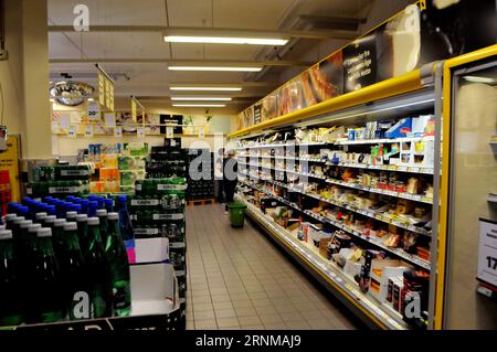 Copenhague/Danemark /02 septembre 2023/épicerie Netto Color Rainbow colors magasin dans la capitale danoise. (Photo.Francis Joseph Dean/Dean Pictures) Banque D'Images