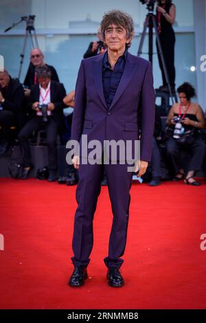 Venise, Italie. 01 septembre 2023. Sergio Rubini assiste à un tapis rouge pour le film ''Felicita'' au 80e Festival International du film de Venise le 01 septembre 2023 à Venise, en Italie. (Photo Daniele Cifala/NurPhoto) crédit : NurPhoto SRL/Alamy Live News Banque D'Images