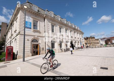 L'ancien bâtiment de poste face à la place de la mairie. Rochdale. Borough of Greater Manchester. UK.photo : garyroberts/worldwidefeatures.com. Banque D'Images