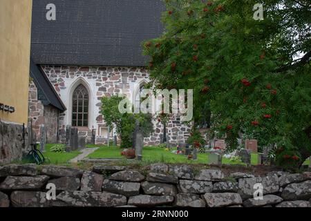 Église médiévale grise de St. Mary à Hollola (finnois : Hollolan kirkko), Finlande. L'église a été construite entre les années 1495-1510. L'un des 86 Banque D'Images