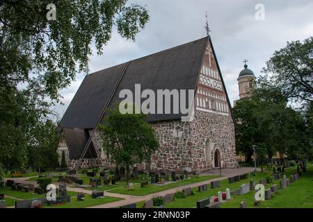 Église médiévale grise de St. Mary à Hollola (finnois : Hollolan kirkko), Finlande. L'église a été construite entre les années 1495-1510. L'un des 86 Banque D'Images