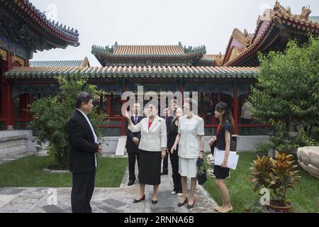 (170704) -- PÉKIN, le 4 juillet 2017 -- le vice-premier ministre chinois Liu Yandong rencontre la princesse britannique Anne à Pékin, capitale de la Chine, le 4 juillet 2017. )(MCG) CHINA-BEIJING-LIU YANDONG-ANNE-MEETING (CN) CuixXinyu PUBLICATIONxNOTxINxCHN Beijing juillet 4 2017 le vice-premier ministre chinois Liu Yandong rencontre la princesse britannique Anne à Beijing capitale de la Chine juillet 4 2017 mcg Chine Beijing Liu Yandong Anne rencontre CN CuixXinyu PUBLICATIONxNOTxINxCHN Banque D'Images