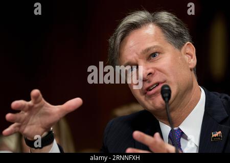 (170712) -- WASHINGTON, le 12 juillet 2017 -- Christopher A. Wray témoigne lors de l'audience du Comité judiciaire du Sénat sur sa nomination au poste de directeur du Federal Bureau of Investigation (FBI) à Washington D.C., aux États-Unis, le 12 juillet 2017.) U.S.-WASHINGTON D.C.-FBI-DIRECTOR-NOMINATE-HEARING TingxShen PUBLICATIONxNOTxINxCHN Washington juillet 12 2017 Christopher a Wray témoigne lors de l'audience du Comité judiciaire du Sénat SUR sa nomination pour être le nouveau directeur du Federal Bureau of Investigation FBI à Washington D C les États-Unis LE 12 2017 juillet U S Washington D C Banque D'Images