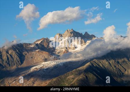 Le pic de l'aiguille du Tour au départ de Brévent - Chamonix Banque D'Images