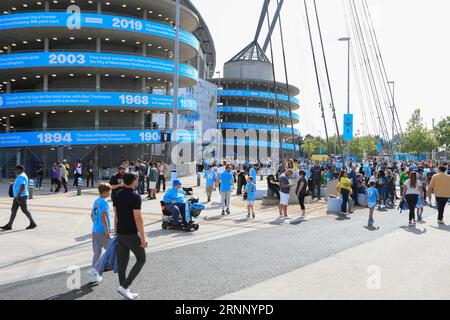 Manchester, Royaume-Uni. 02 septembre 2023. Devant l'Etihad Stadium avant le match de Premier League Manchester City vs Fulham à Etihad Stadium, Manchester, Royaume-Uni, le 2 septembre 2023 (photo Conor Molloy/News Images) à Manchester, Royaume-Uni le 9/2/2023. (Photo de Conor Molloy/News Images/Sipa USA) crédit : SIPA USA/Alamy Live News Banque D'Images