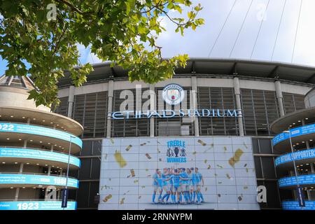 Manchester, Royaume-Uni. 02 septembre 2023. Ooutside The Etihad Stadium avant le match de Premier League Manchester City vs Fulham à Etihad Stadium, Manchester, Royaume-Uni, le 2 septembre 2023 (photo de Conor Molloy/News Images) à Manchester, Royaume-Uni le 9/2/2023. (Photo de Conor Molloy/News Images/Sipa USA) crédit : SIPA USA/Alamy Live News Banque D'Images