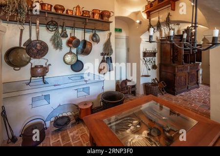 Cuisine à Cesis New Castle Interior - Cesis, Lettonie Banque D'Images