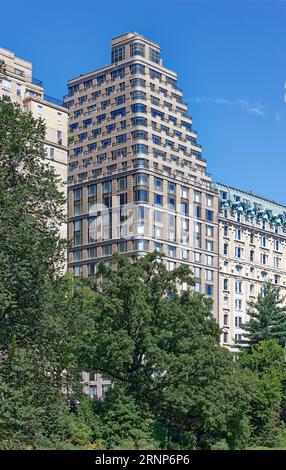 Upper West Side : 279 Central Park West, construit en 1990, est l'un des plus jeunes bâtiments de l'Upper West Side/Central Park West Historic District de New York. Banque D'Images