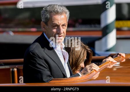 Venise, Italie. 02 septembre 2023. Nicolas Sarcoky arrive au quai de l’Hôtel Excelsior sur le Lido de Venise pour le 80e Festival du film de Venise 2023. Crédit : SOPA Images Limited/Alamy Live News Banque D'Images