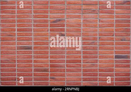 Mémorial. Mur de briques avec les noms d'anciens navires au Danemark Banque D'Images