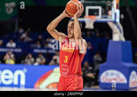 Manille, Philippines. 01 septembre 2023. Vladimir Mihailovic du Monténégro vu en action lors de la deuxième manche de la coupe du monde de basket-ball FIBA 2023 entre les États-Unis et le Monténégro au Mall of Asia Arena-Manille. Score final ; États-Unis 85:73 Monténégro. Crédit : SOPA Images Limited/Alamy Live News Banque D'Images